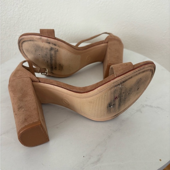 EUC size 7 heels - Picture 2 of 4